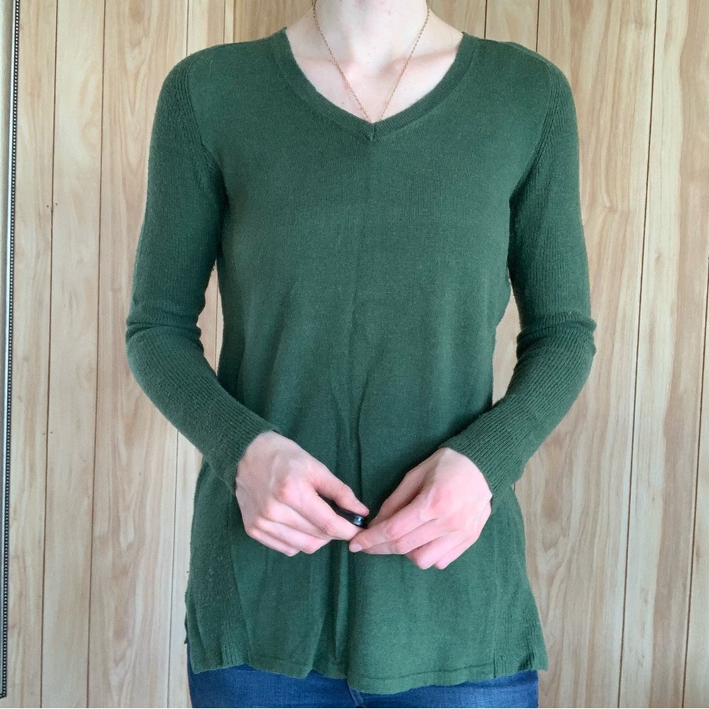 J Jill Green V Neck Sweater